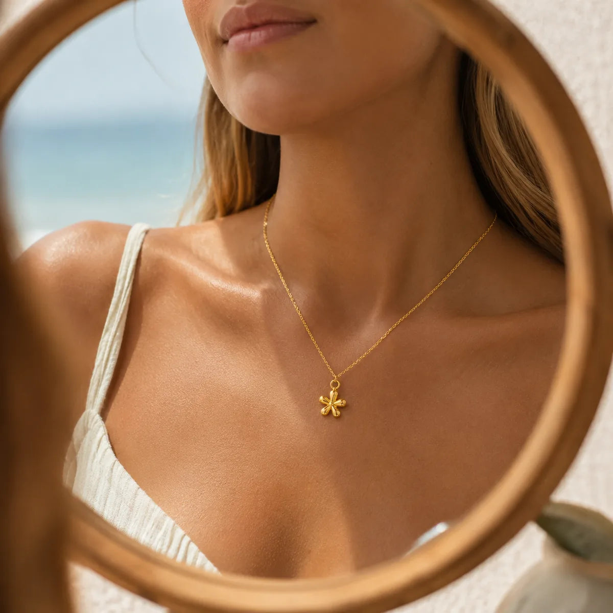 Zalaya Daisy Necklace
